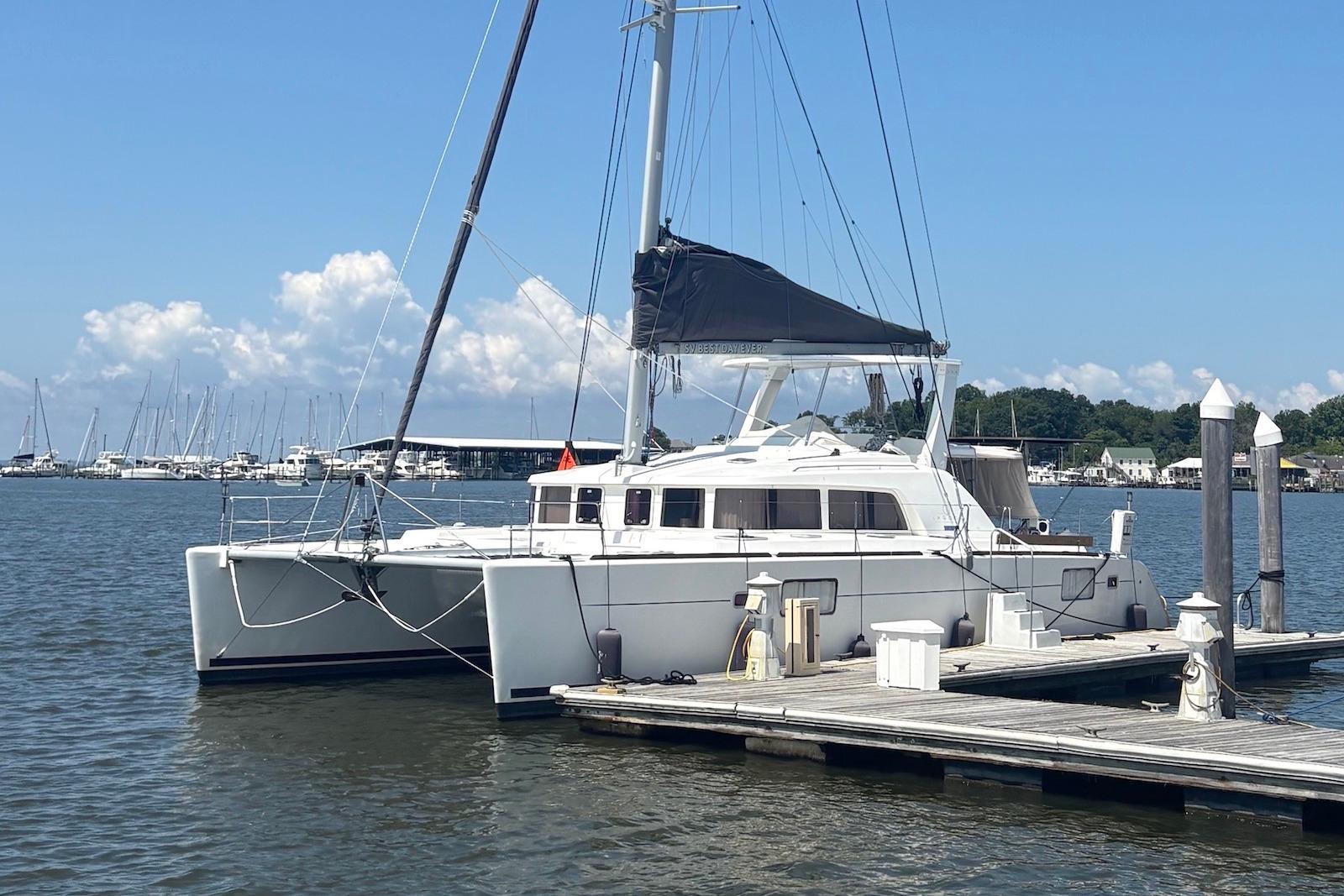 2009 Lagoon 440