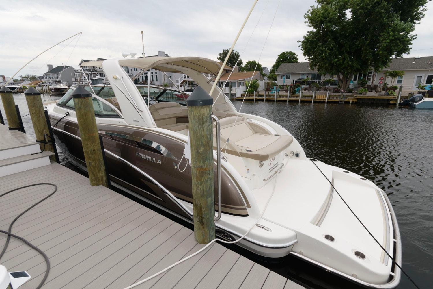 2014 Formula 350 Crossover Bowrider