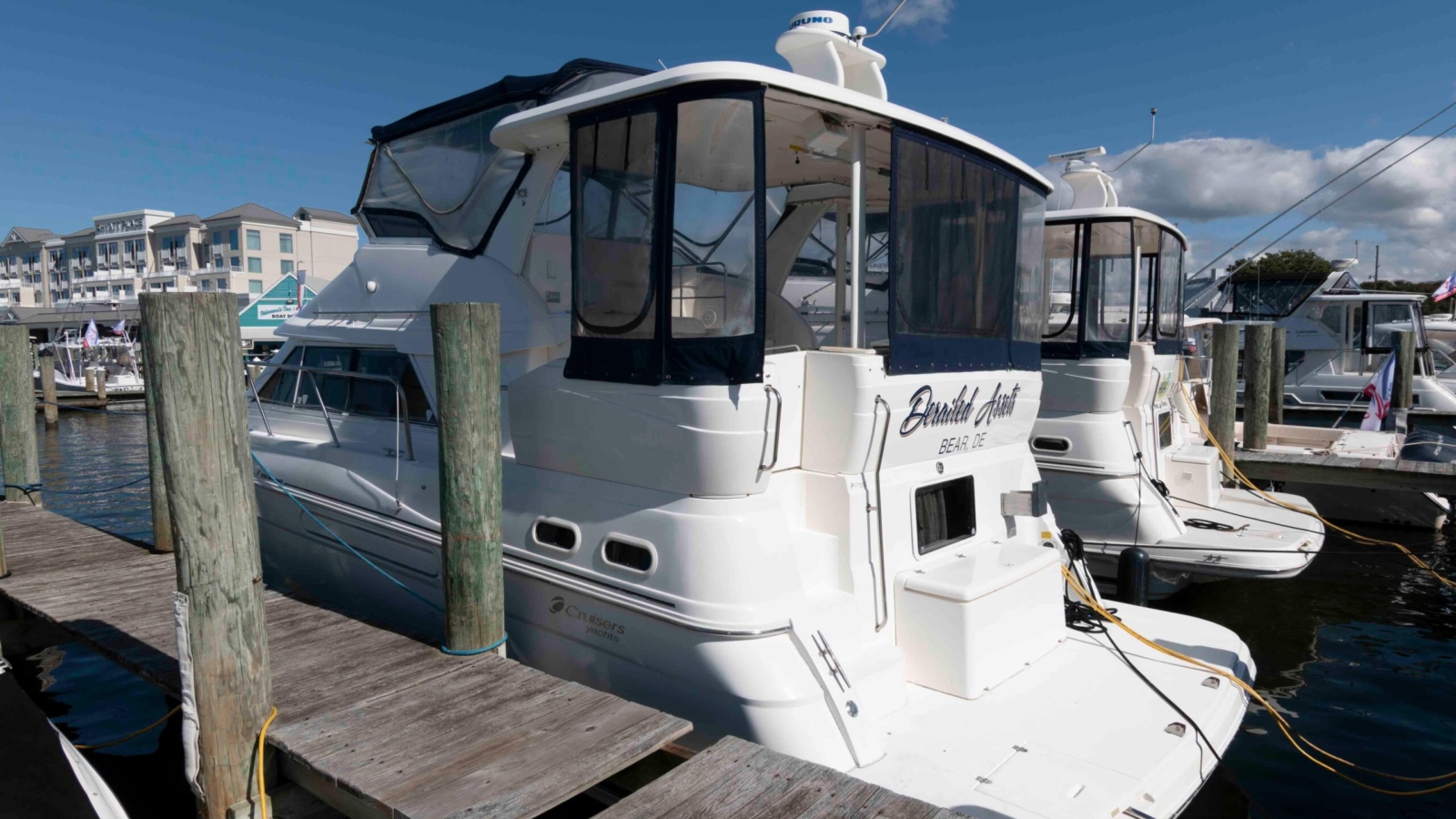 1999-cruisers-yachts-3750-motoryacht-power-9952531-20251010160351841-1.jpg