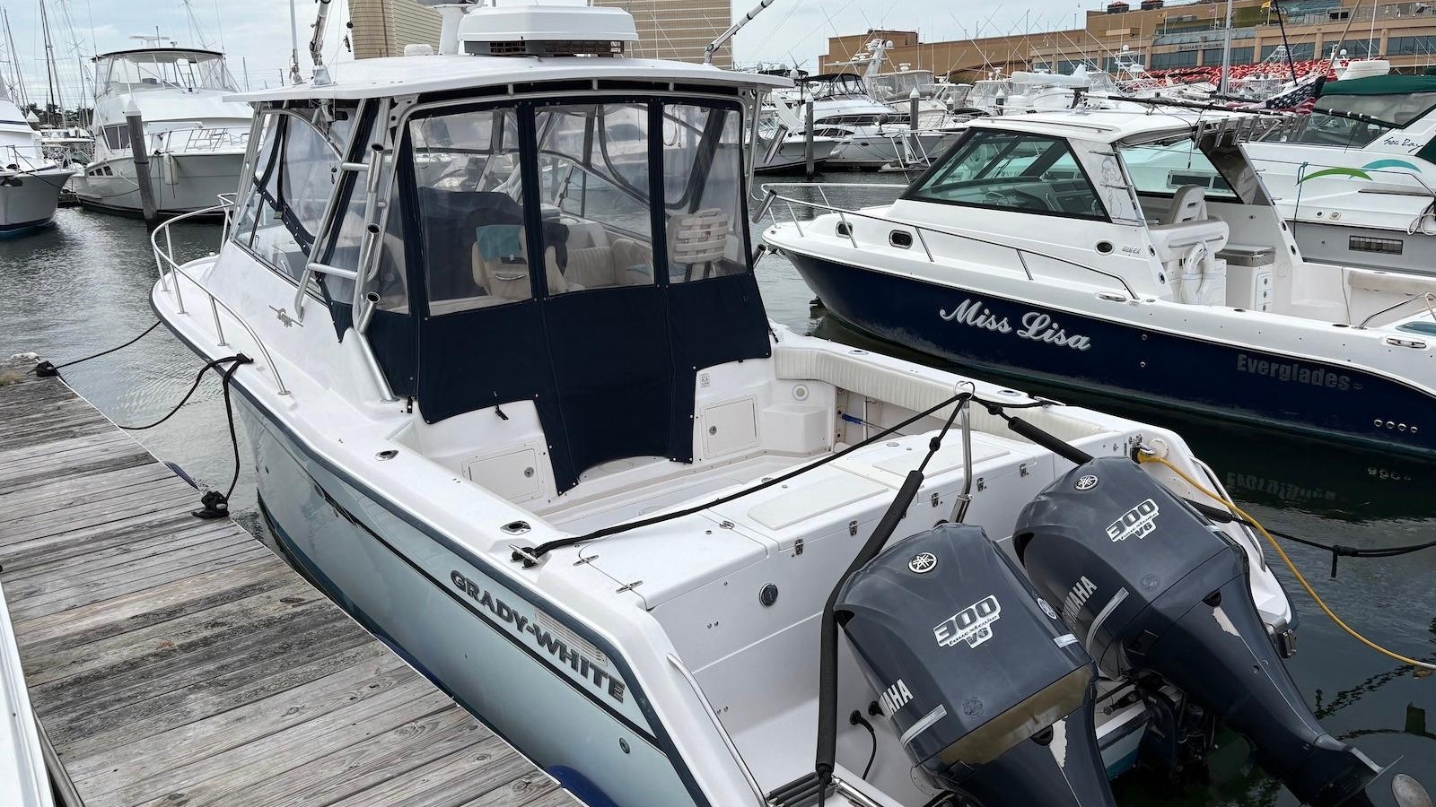 2004-grady-white-express-330-power-9979313-20251014130711000-1.jpg