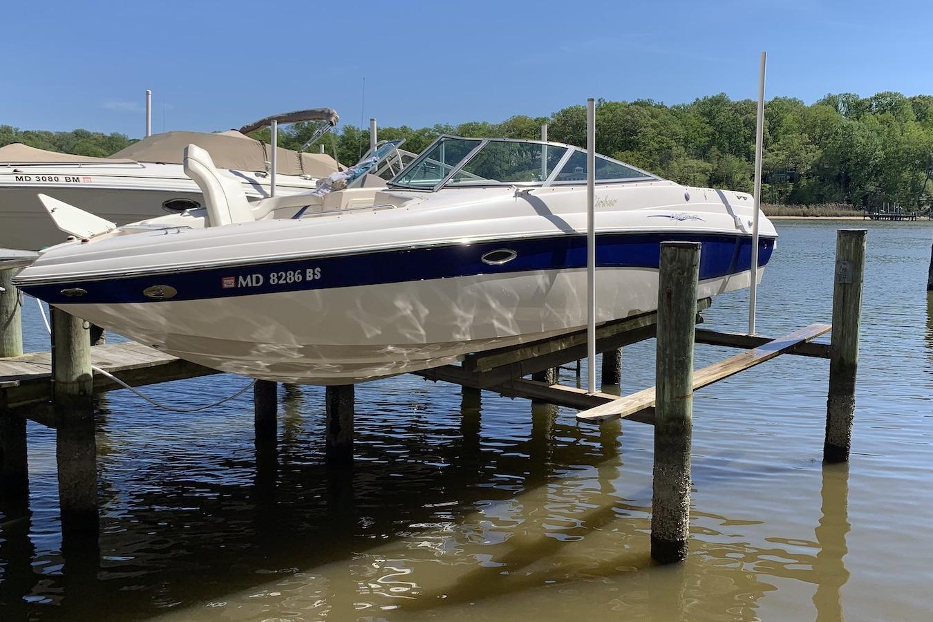 2004 Rinker 282 Captiva Bowrider
