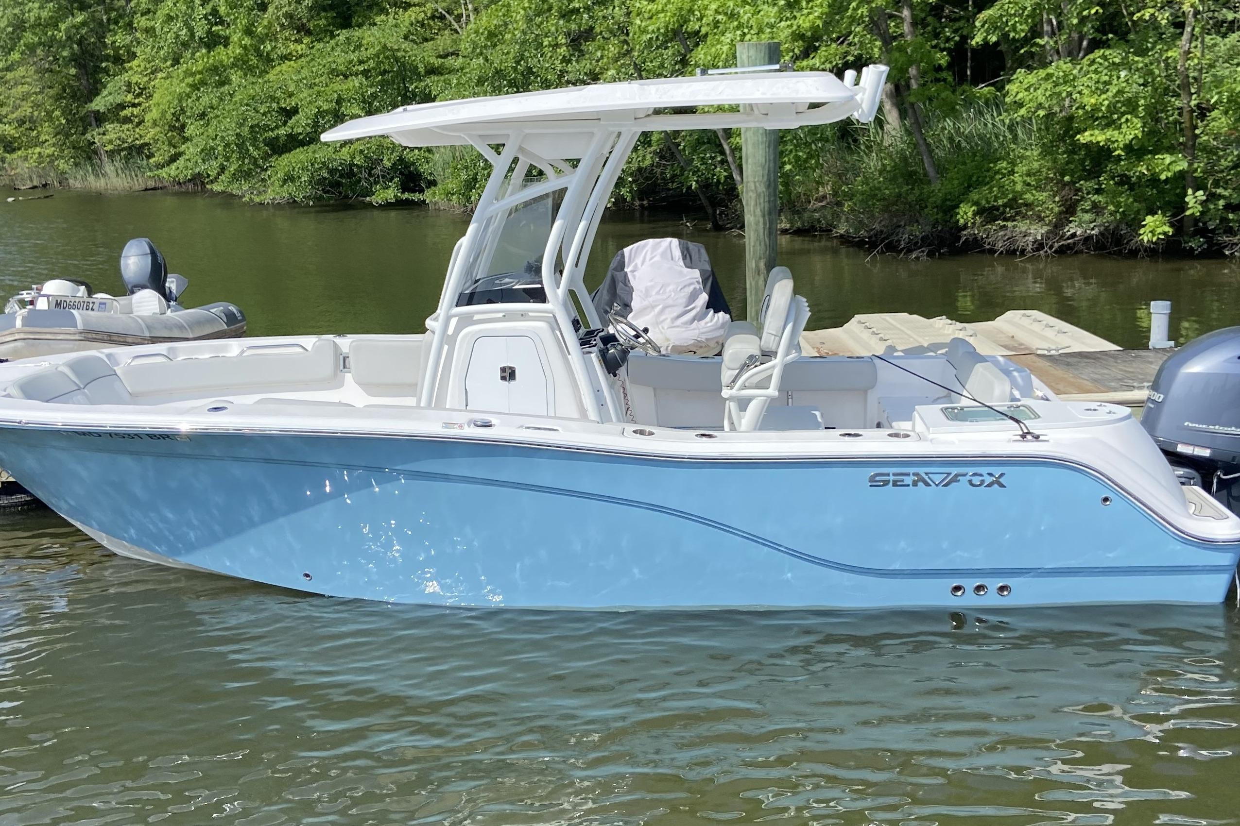 2022 Sea Fox 228 Commander