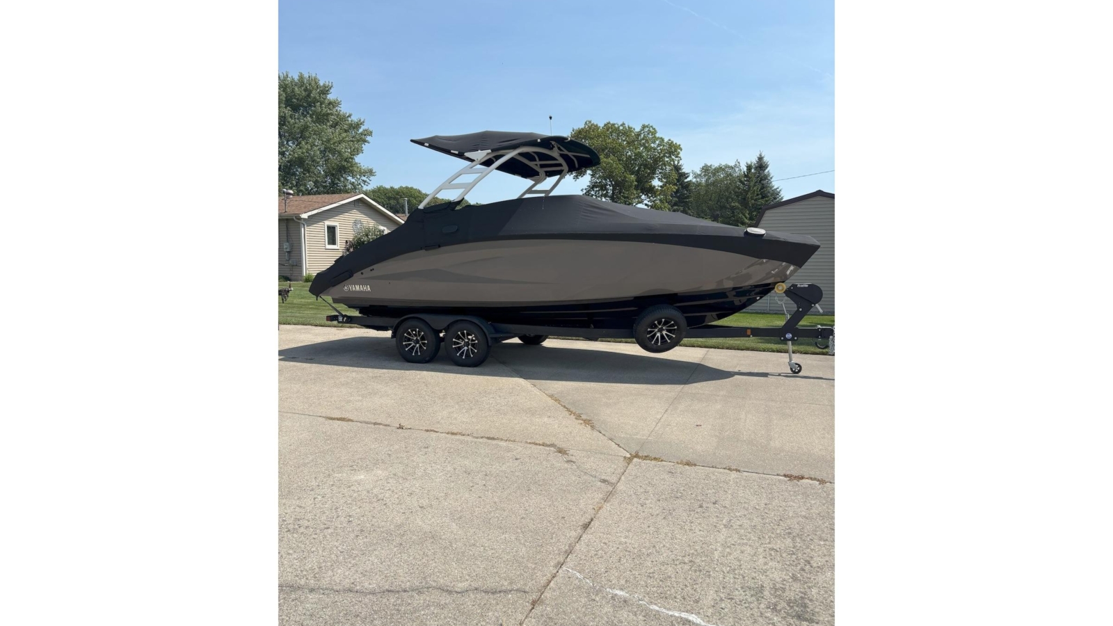 2023-yamaha-boats-252sd-power-9961833-20251001163024997-2.jpg
