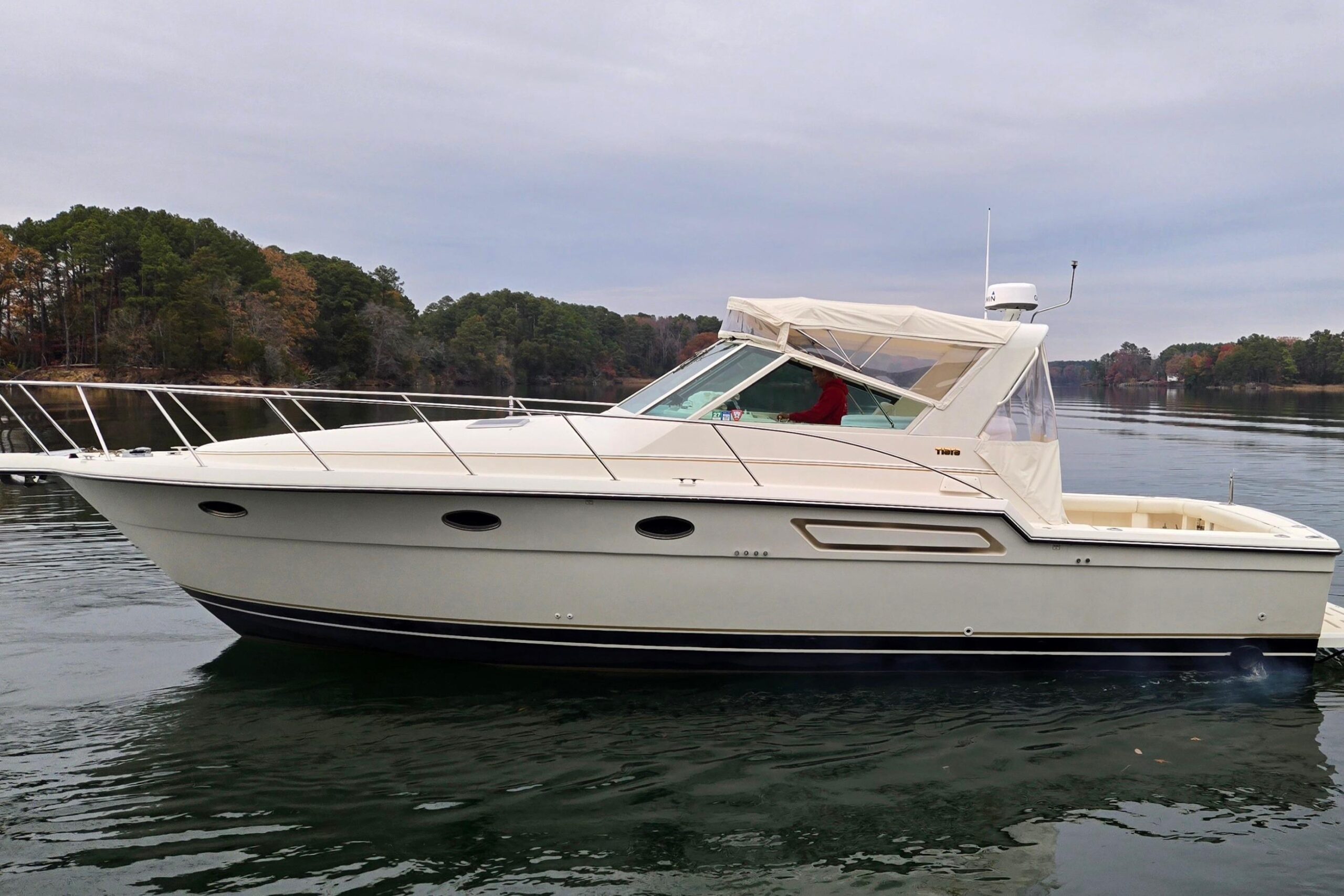 1996 Tiara Yachts 3700 Open