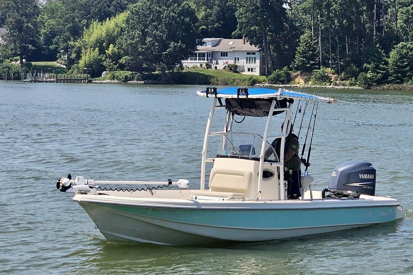 2009 Scout 240 Bay Scout