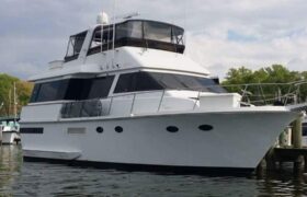 8065637 20211011163930224 1 XLARGE at Knot 10 Yacht Sales