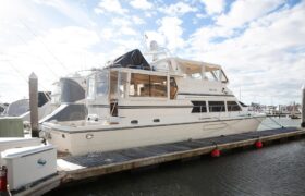 2007 novatec 55 islander cpmy power 10026973 20251211115259195 1 at Knot 10 Yacht Sales