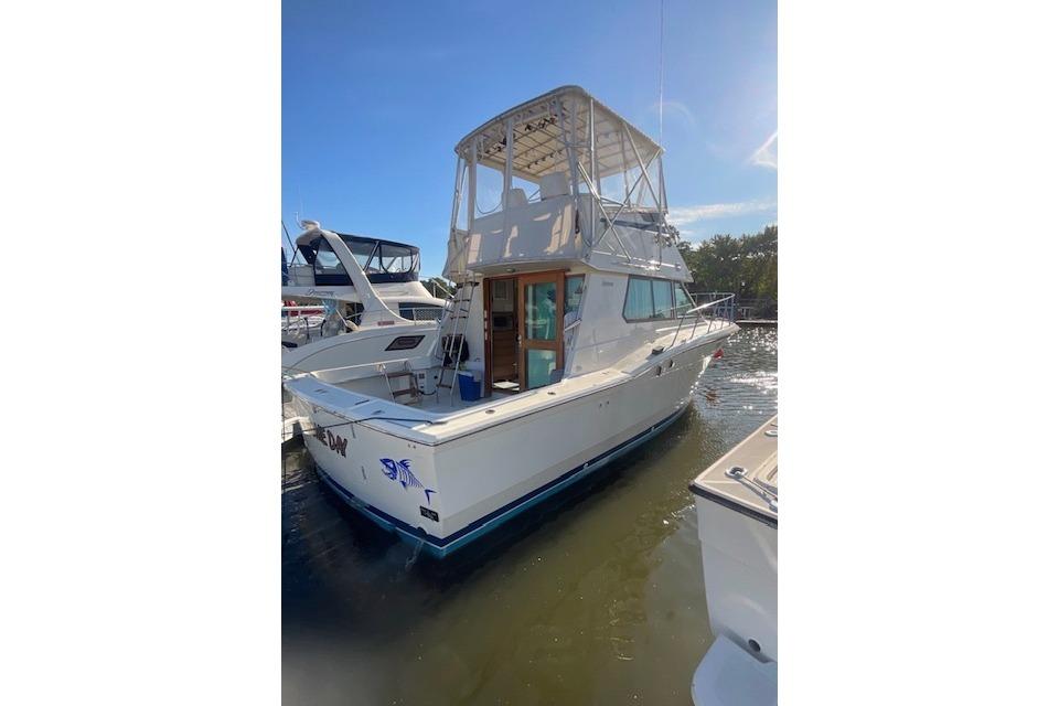 1985 Hatteras 36 Convertible