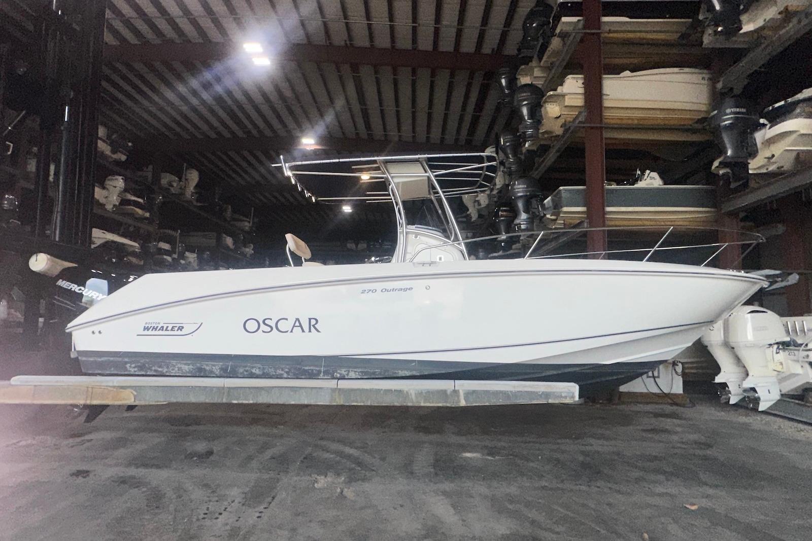 2005 Boston Whaler 270 Outrage