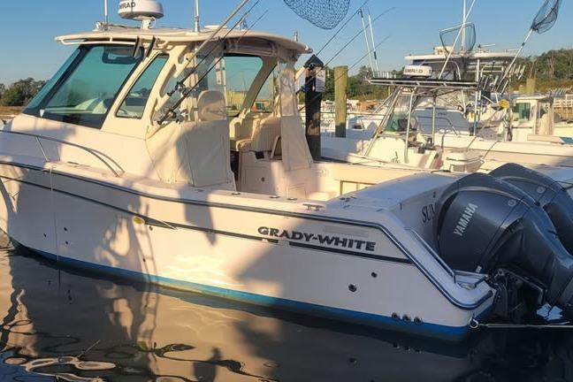 2013 Grady-White Express 330