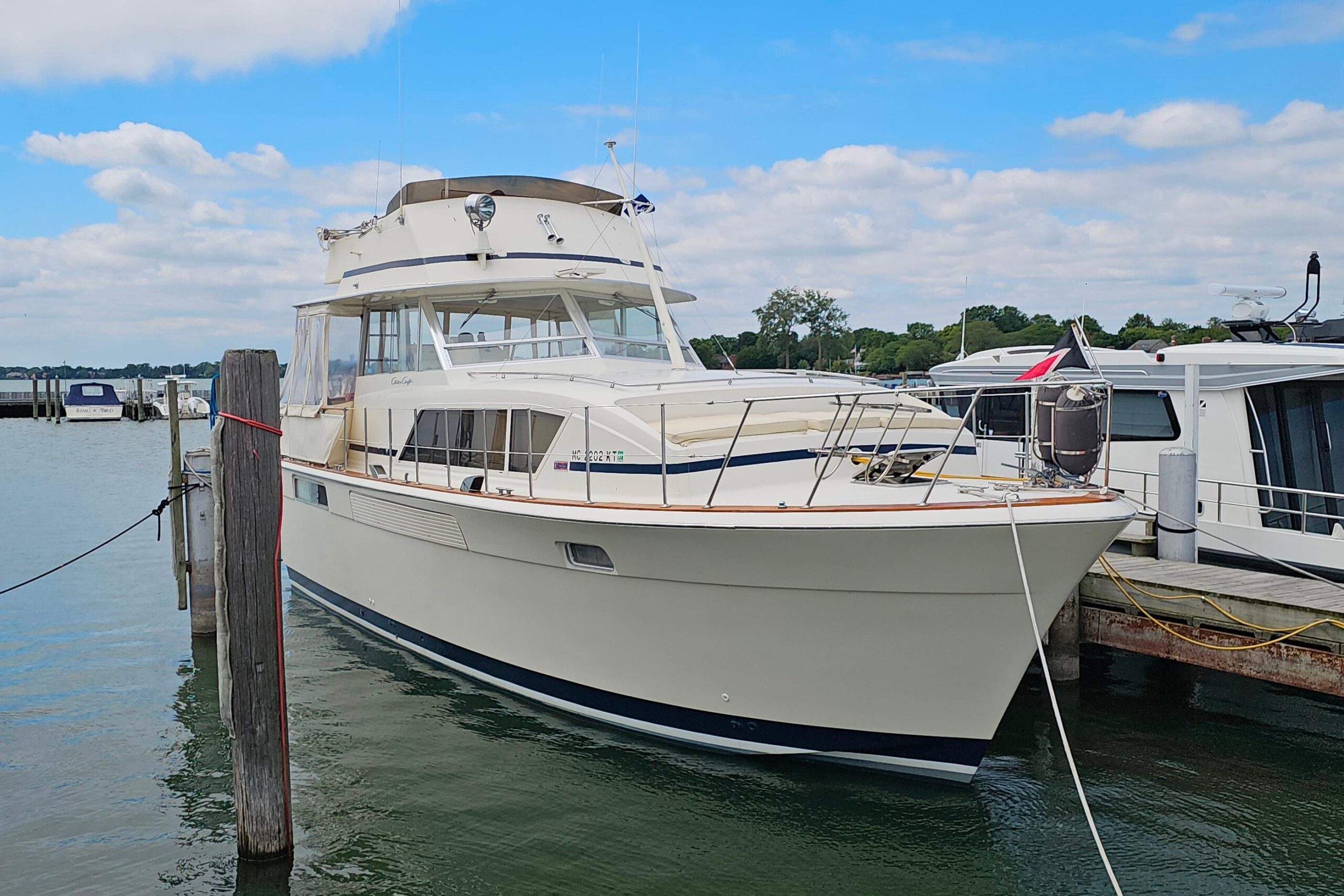 1978 Chris-Craft 410 Commander