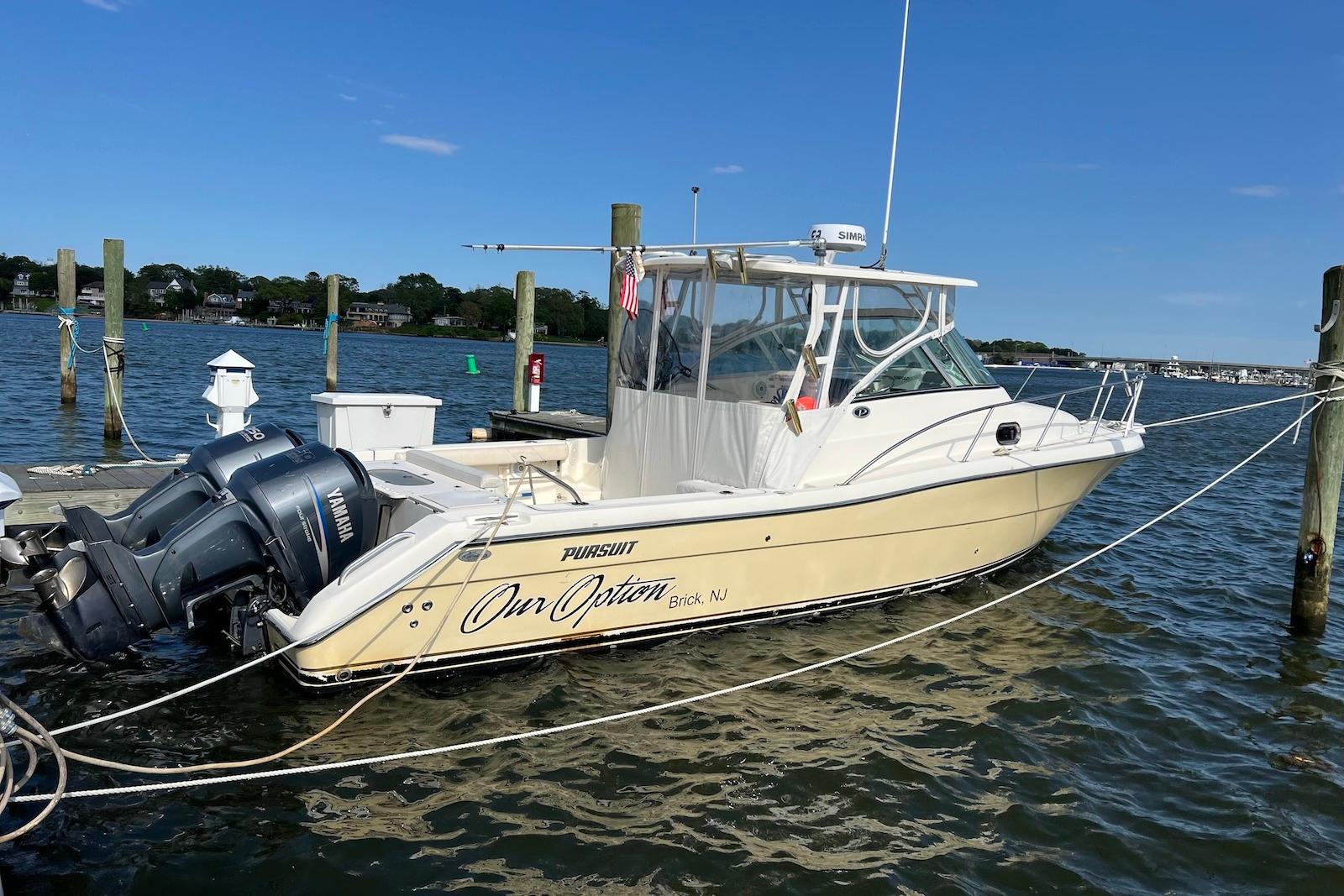 2006 Pursuit 3070 Offshore