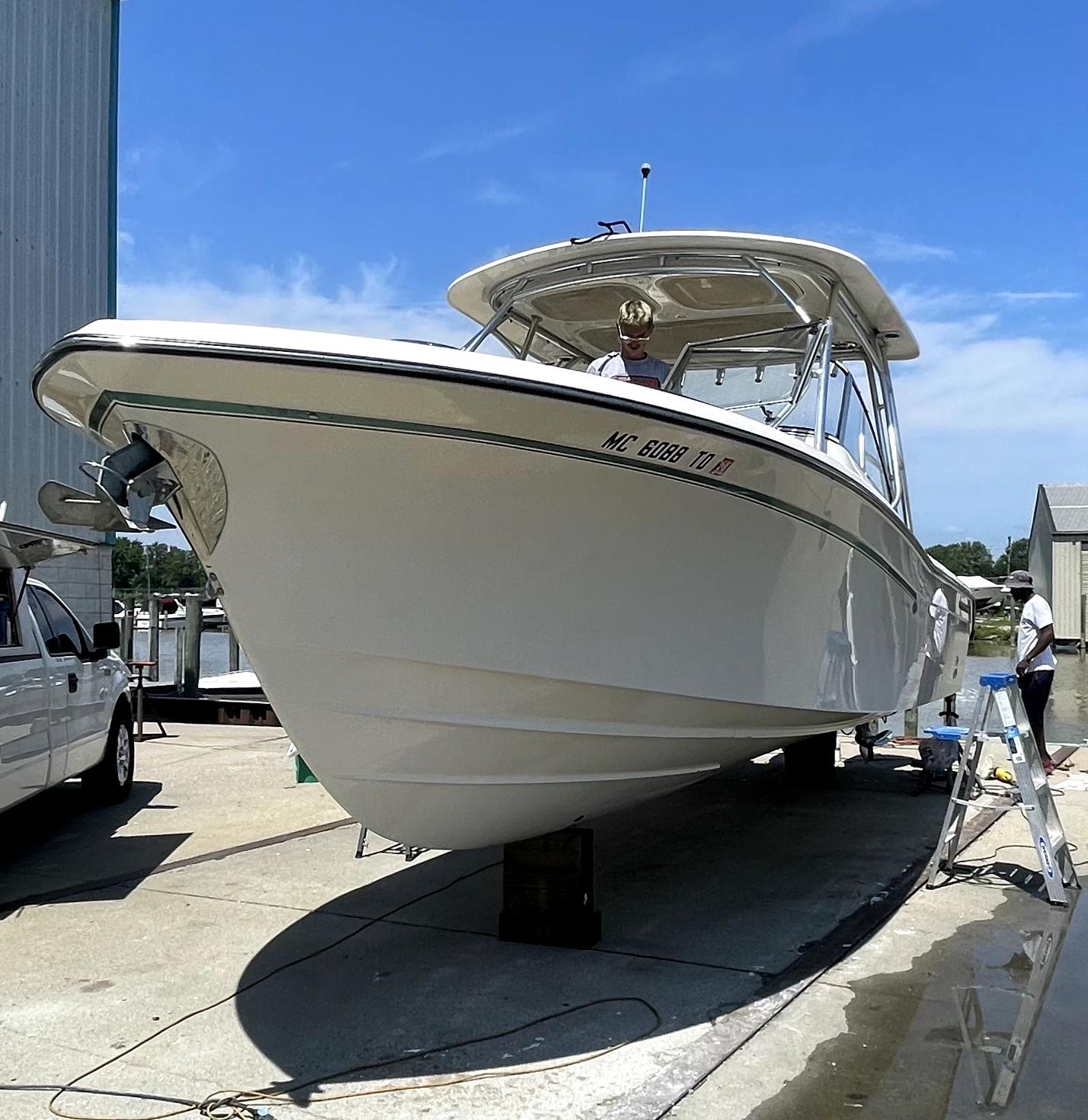 2014 Grady-White Freedom 285