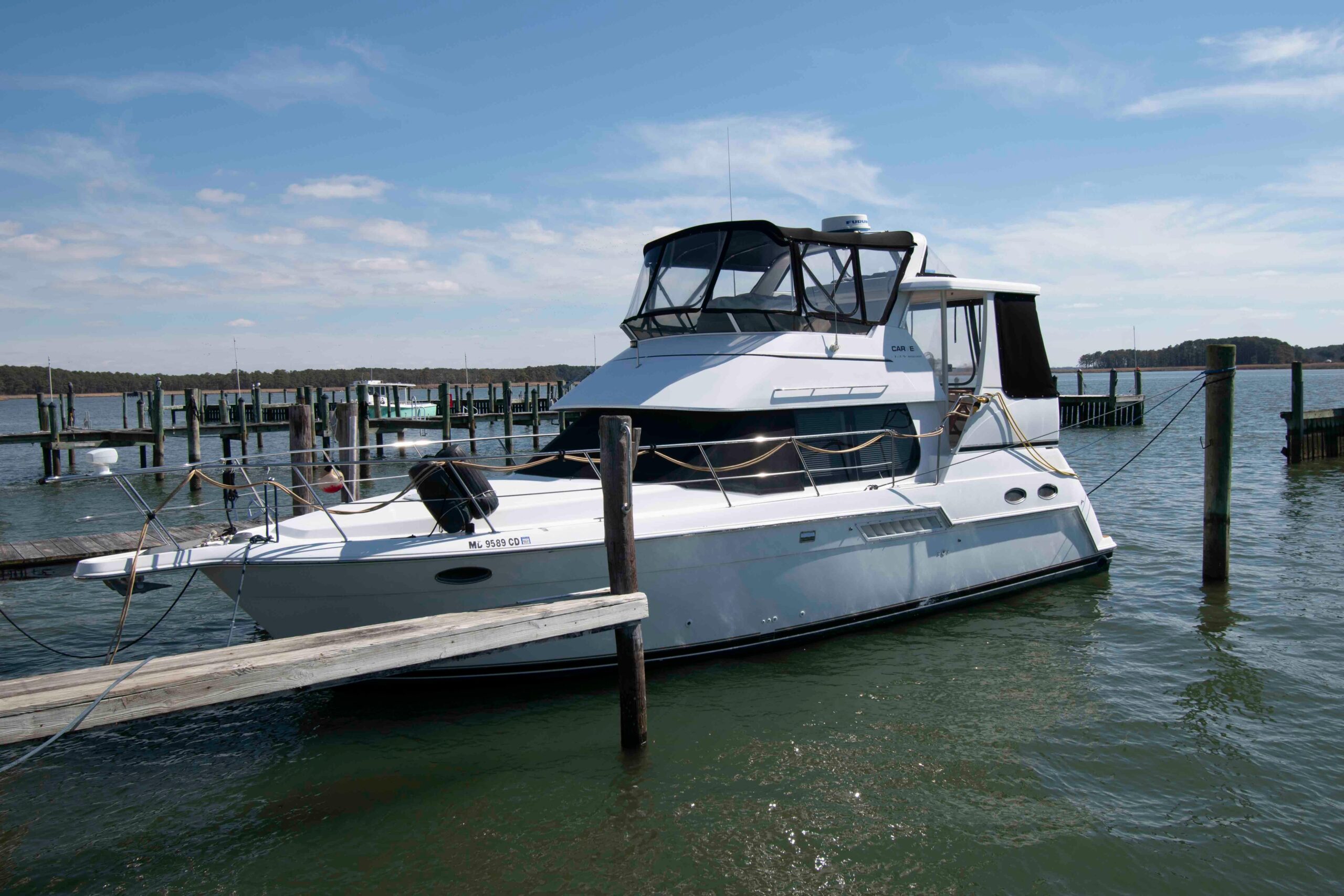 2000 Carver 356 Aft Cabin Motor Yacht