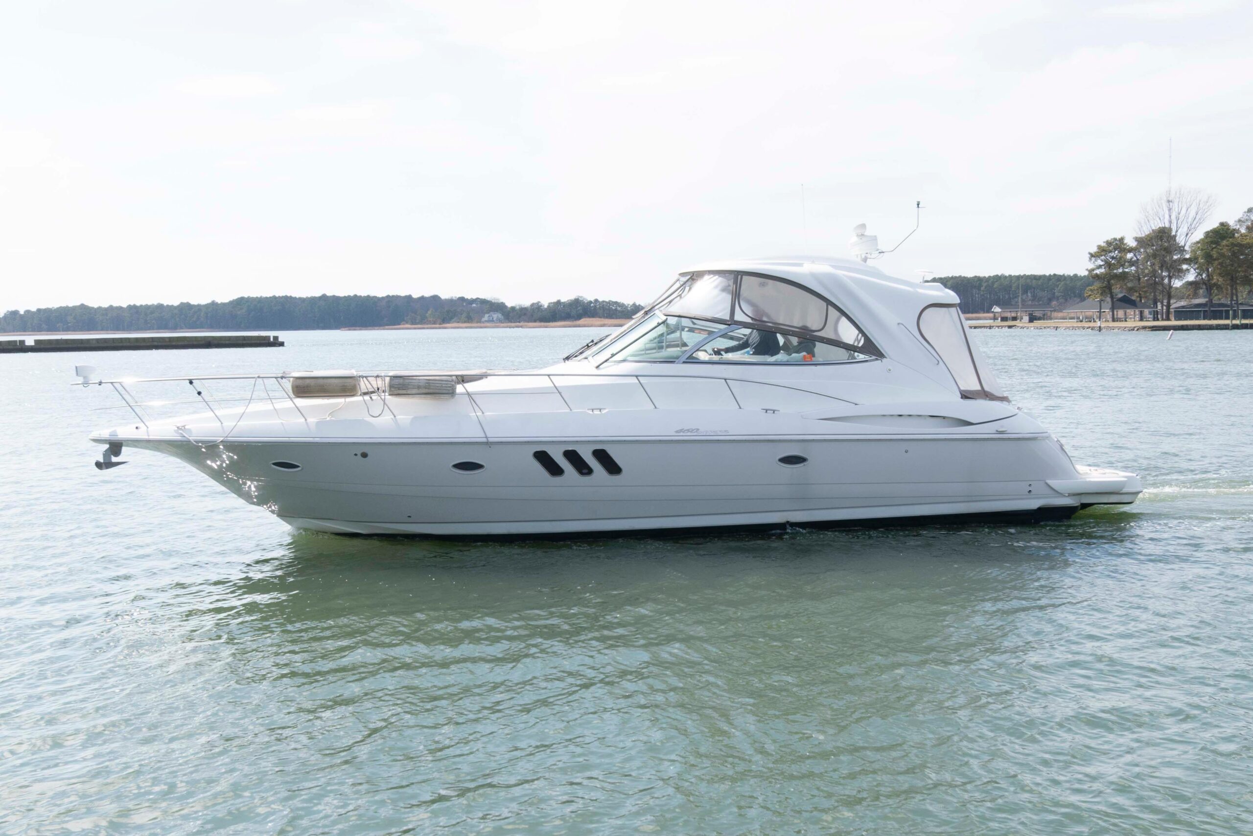 2008 Cruisers Yachts 460 Express