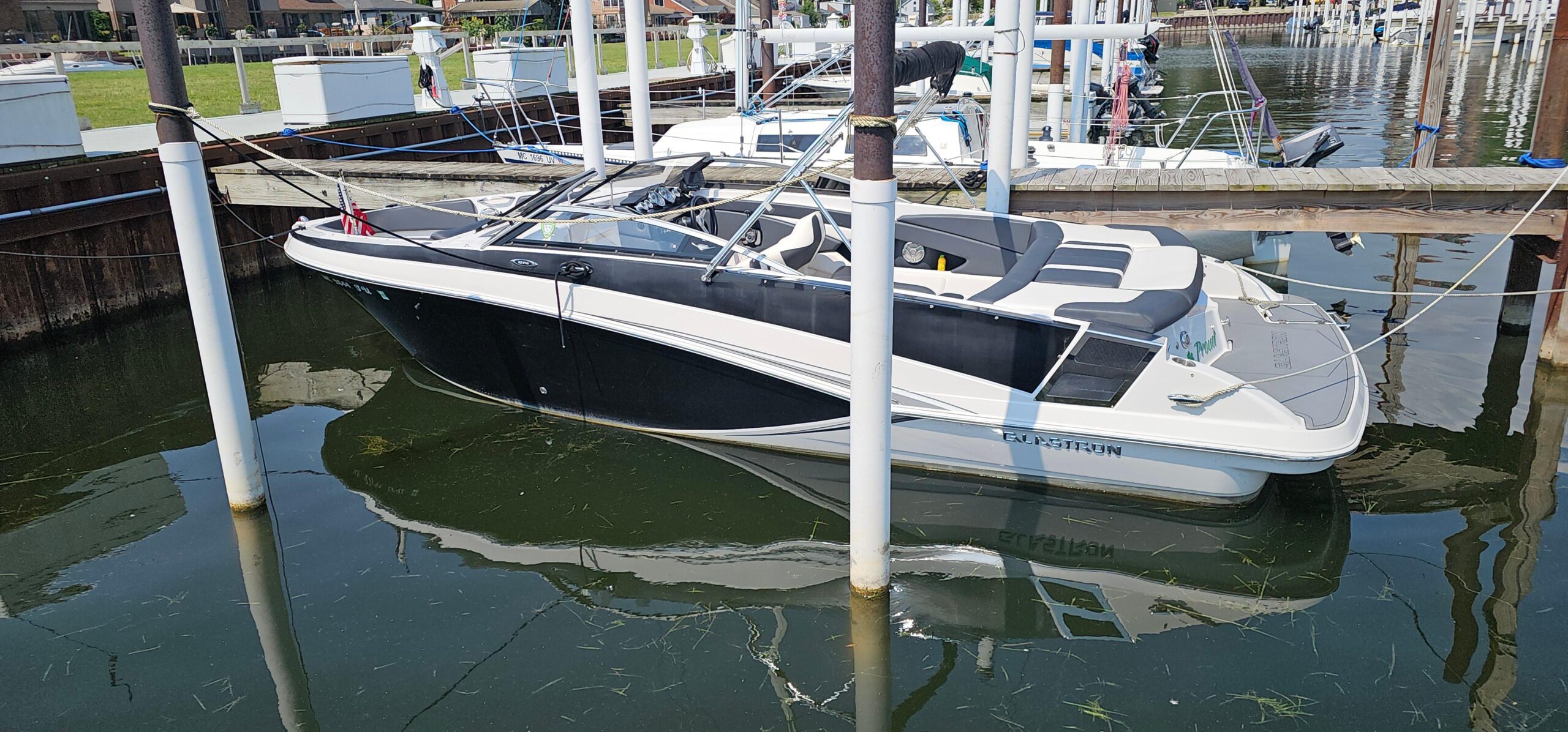 2014 Glastron GT 245