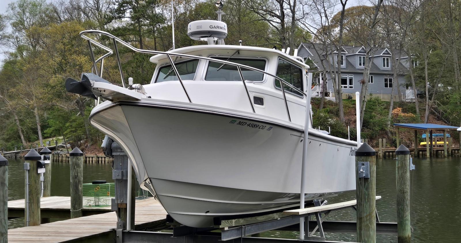 2014 Parker 2520 XLD Sport Cabin