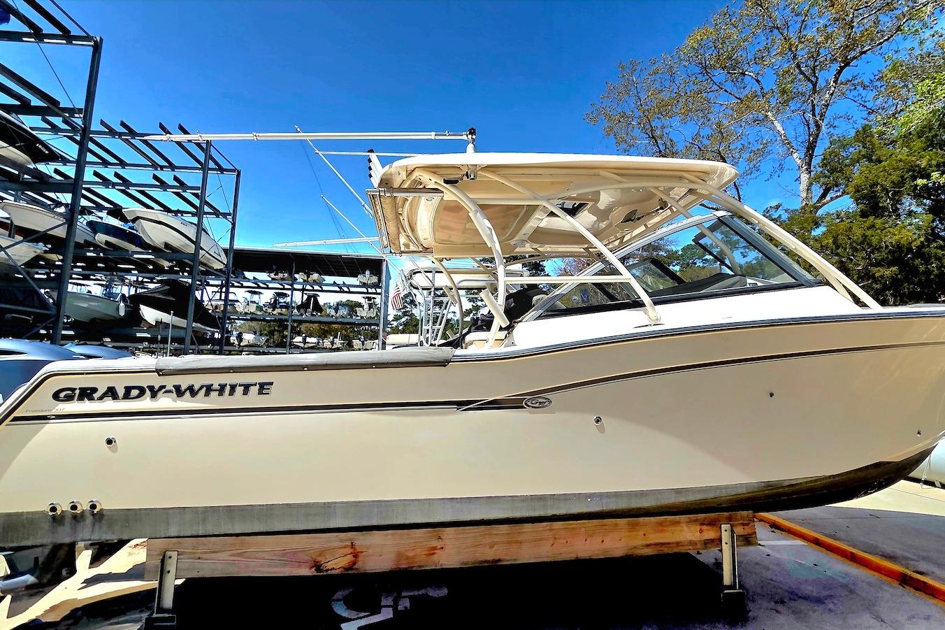 2015 Grady-White Freedom 307