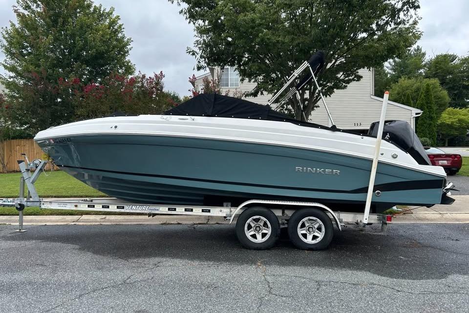 2019 Rinker Q3 OB