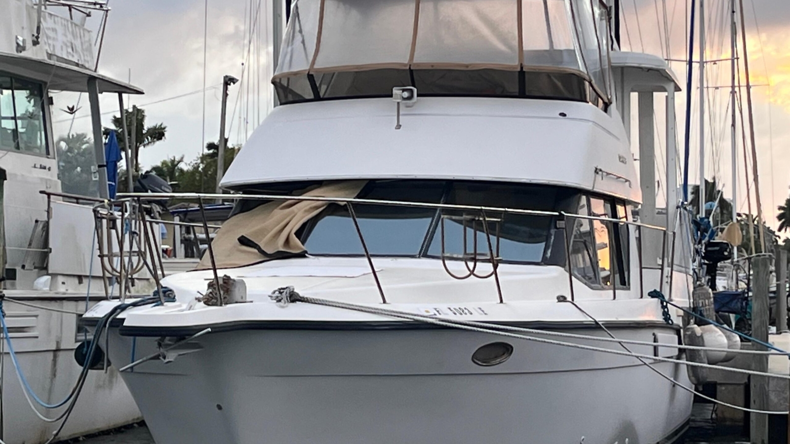 1992-carver-33-aft-cabin-motor-yacht-power-10130471-20260421061915817-1.jpg