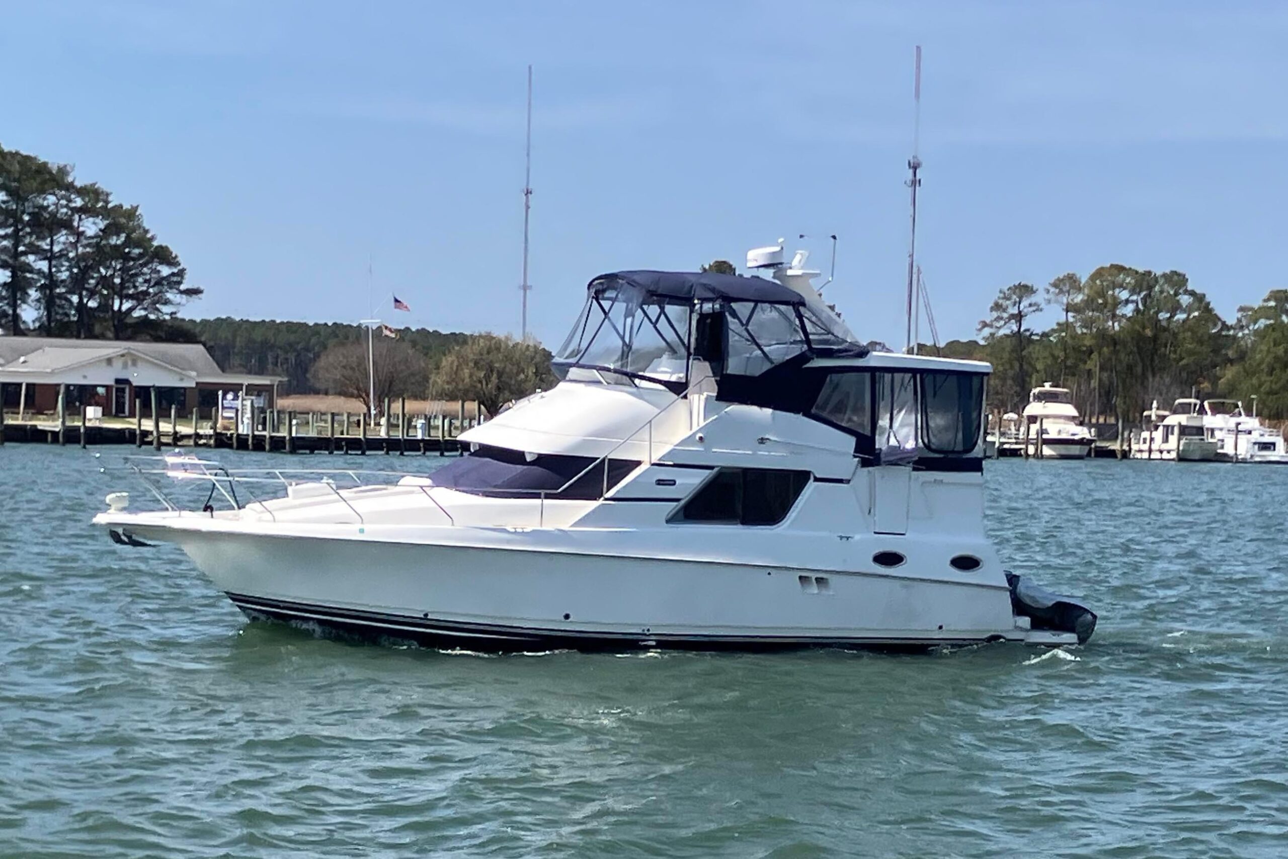 2001 Silverton 392 Motor Yacht