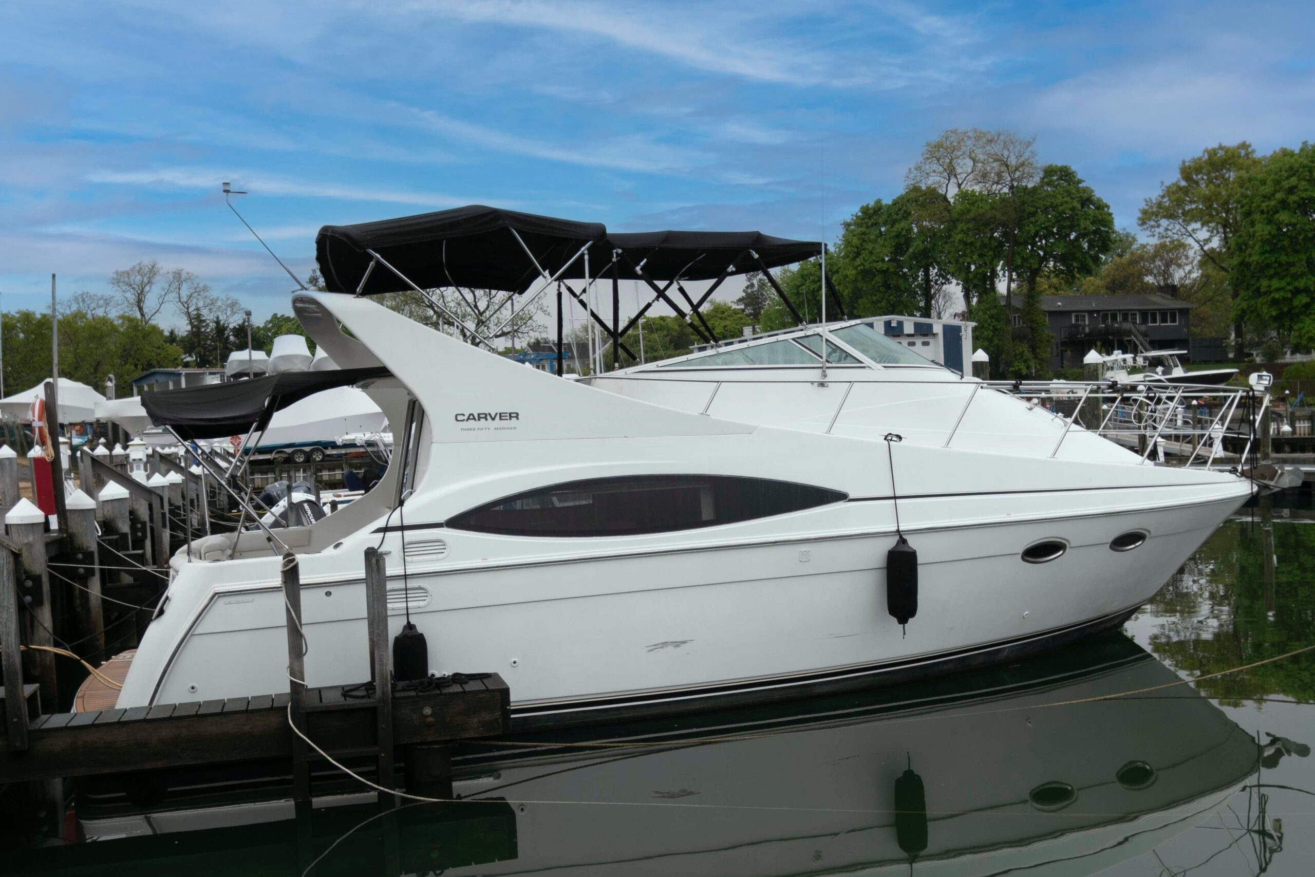 2003 Carver 350 Mariner