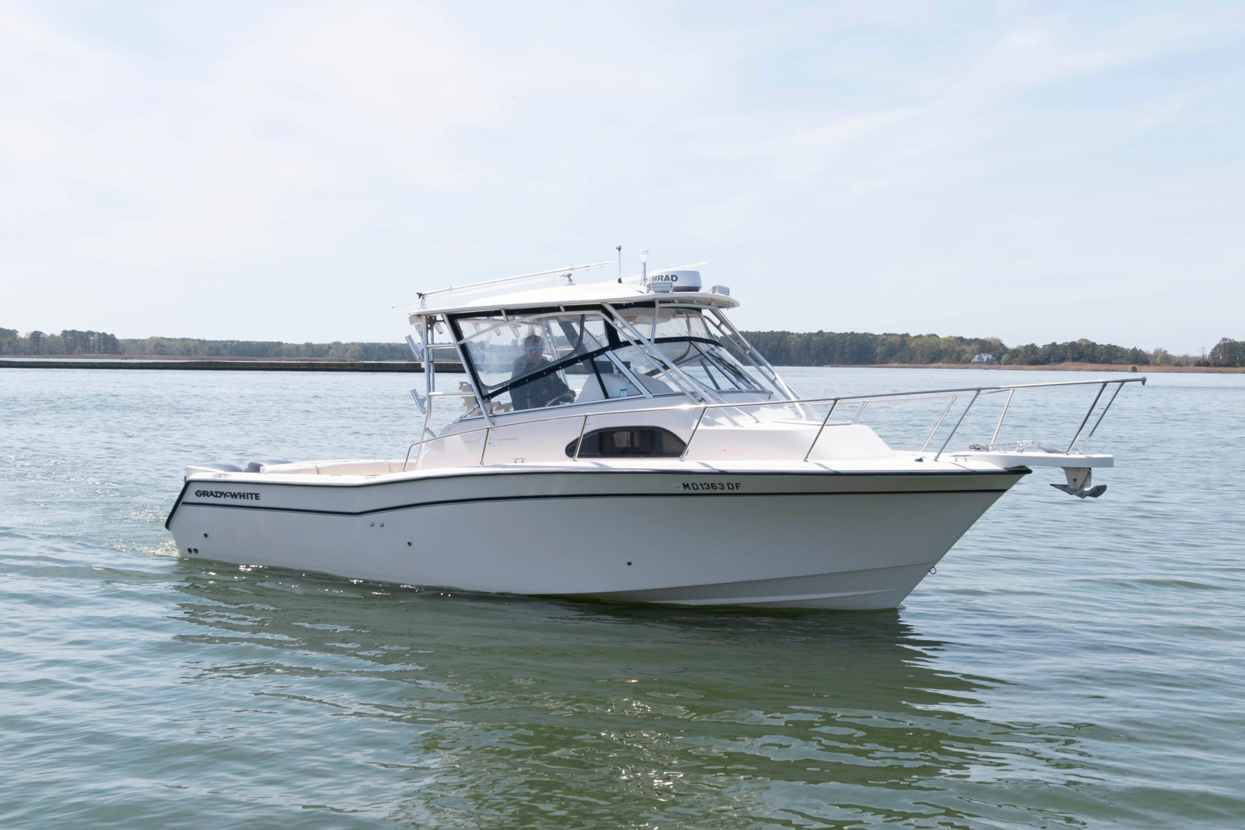 2005 Grady-White Marlin 300