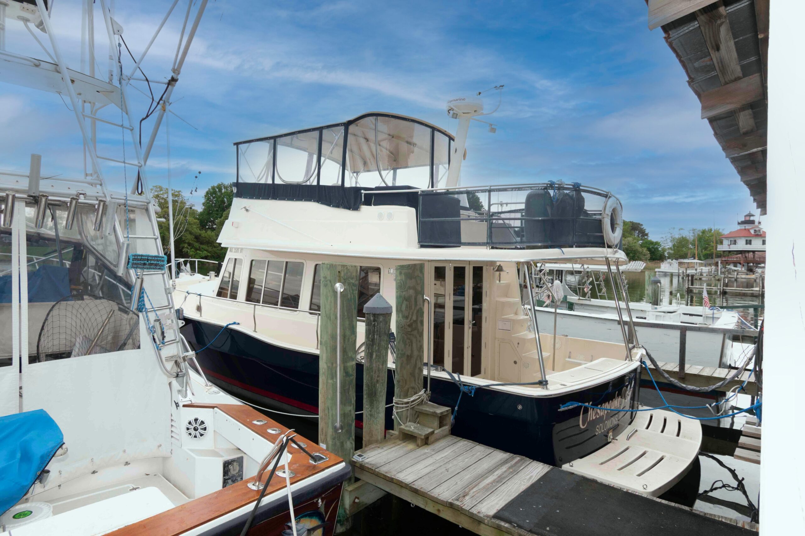 2005 Mainship 400 Trawler