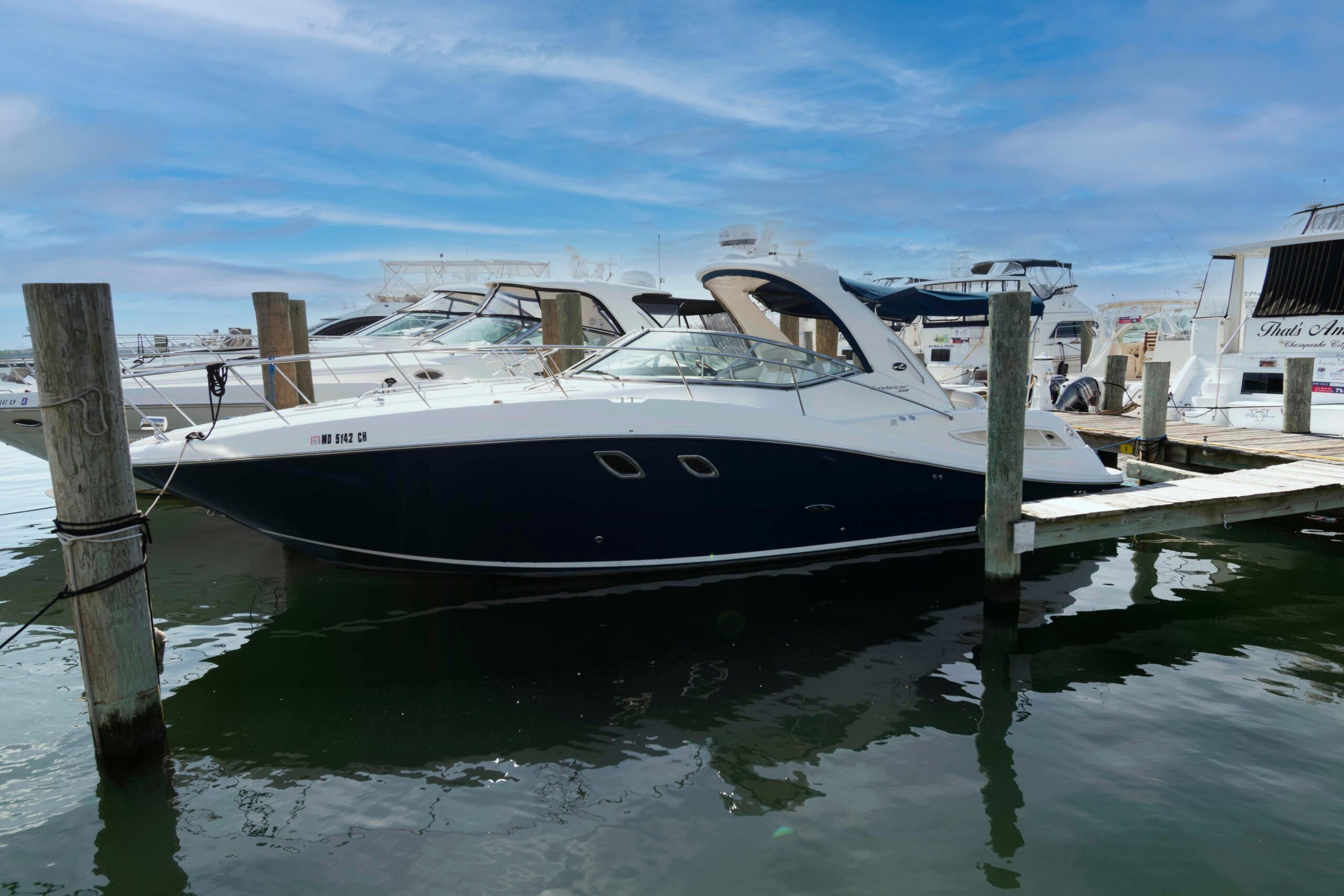 2009 Sea Ray Sundancer 330
