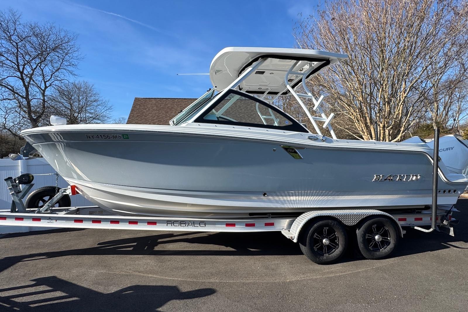 2021 Blackfin 252 DC