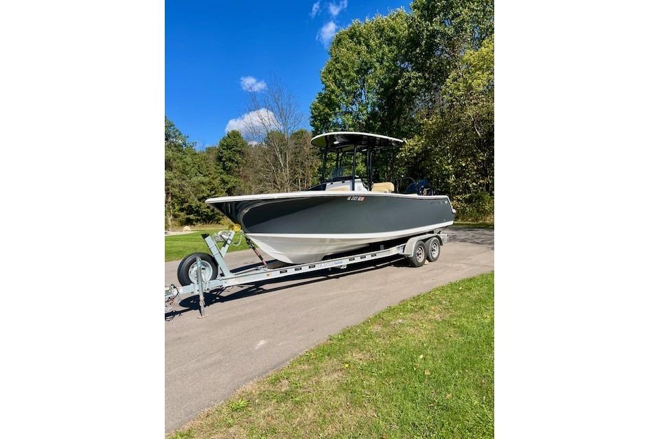 2023 Sportsman Open 232 Center Console