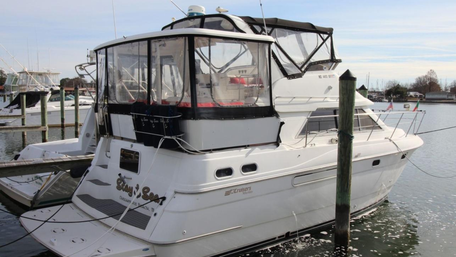 1997-cruisers-yachts-3650-motoryacht-power-10066184-20260126113539198-1.jpg