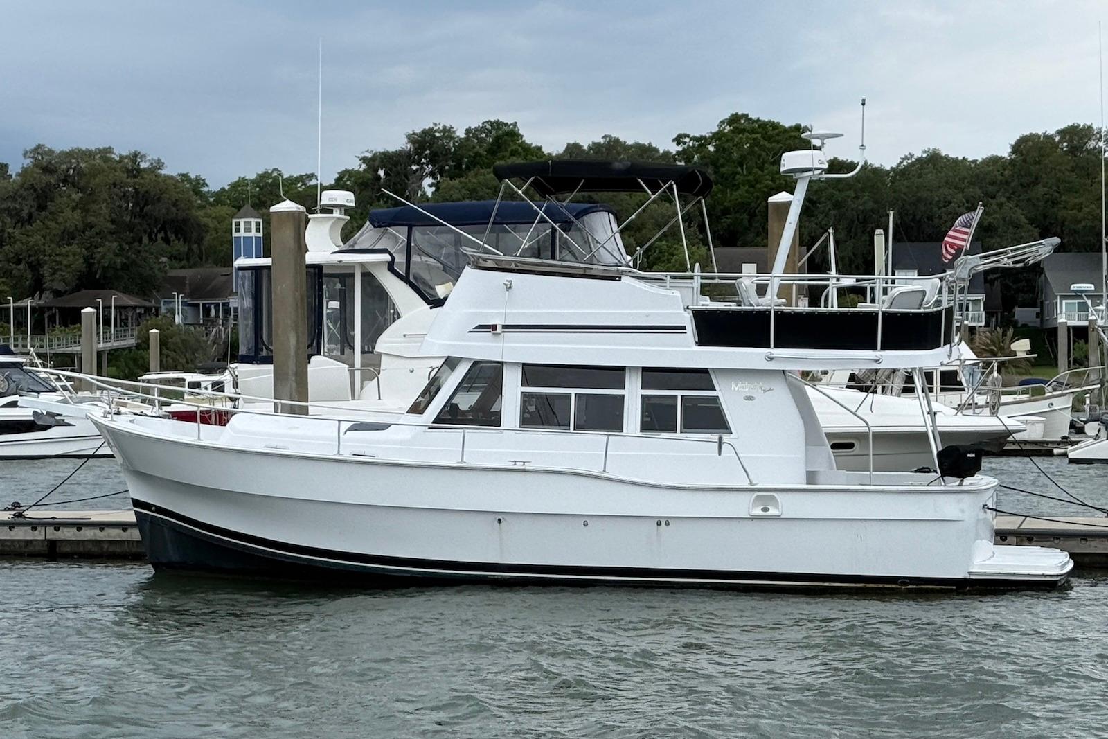 1998 Mainship 350 Trawler