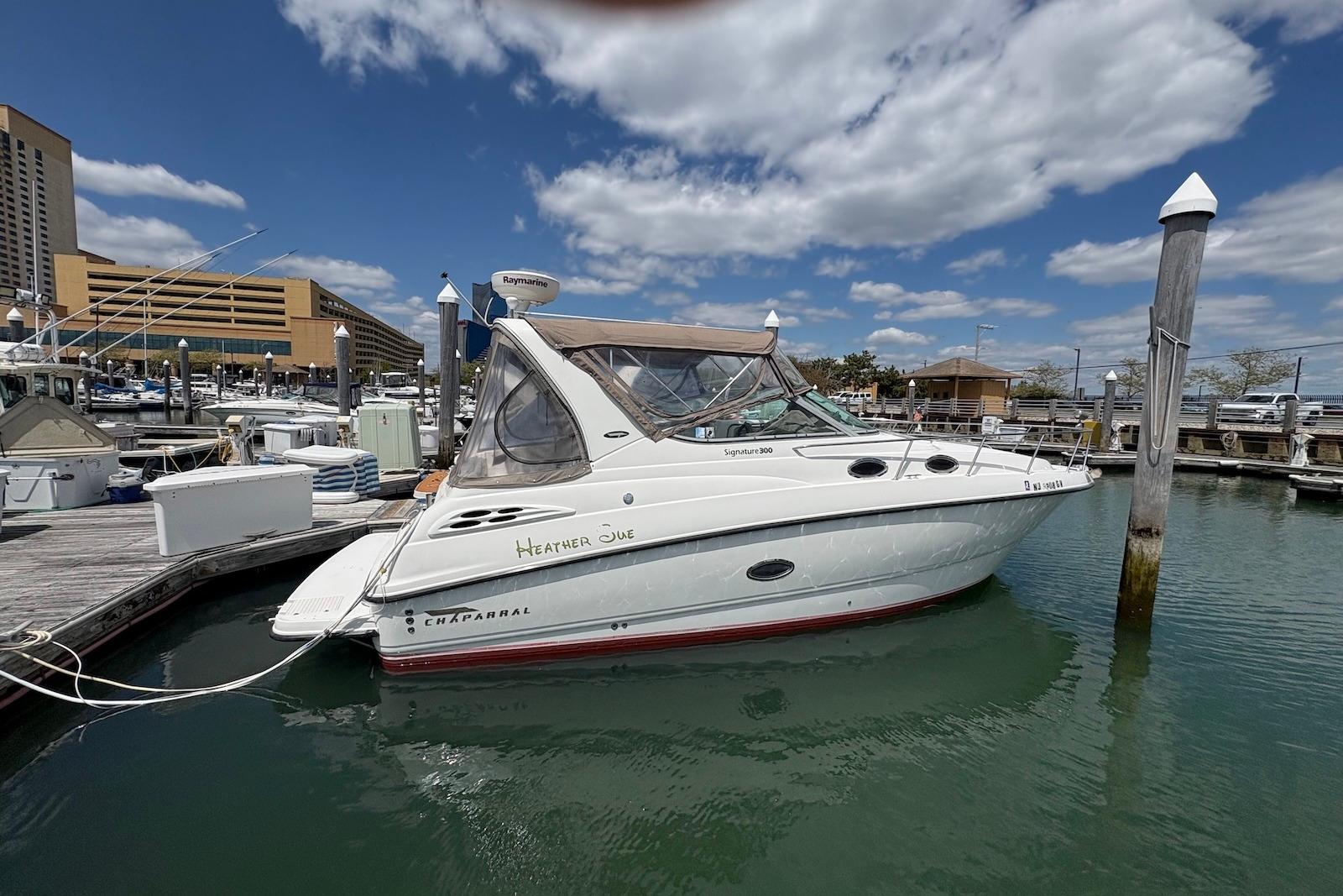 1999 Chaparral Signature 300
