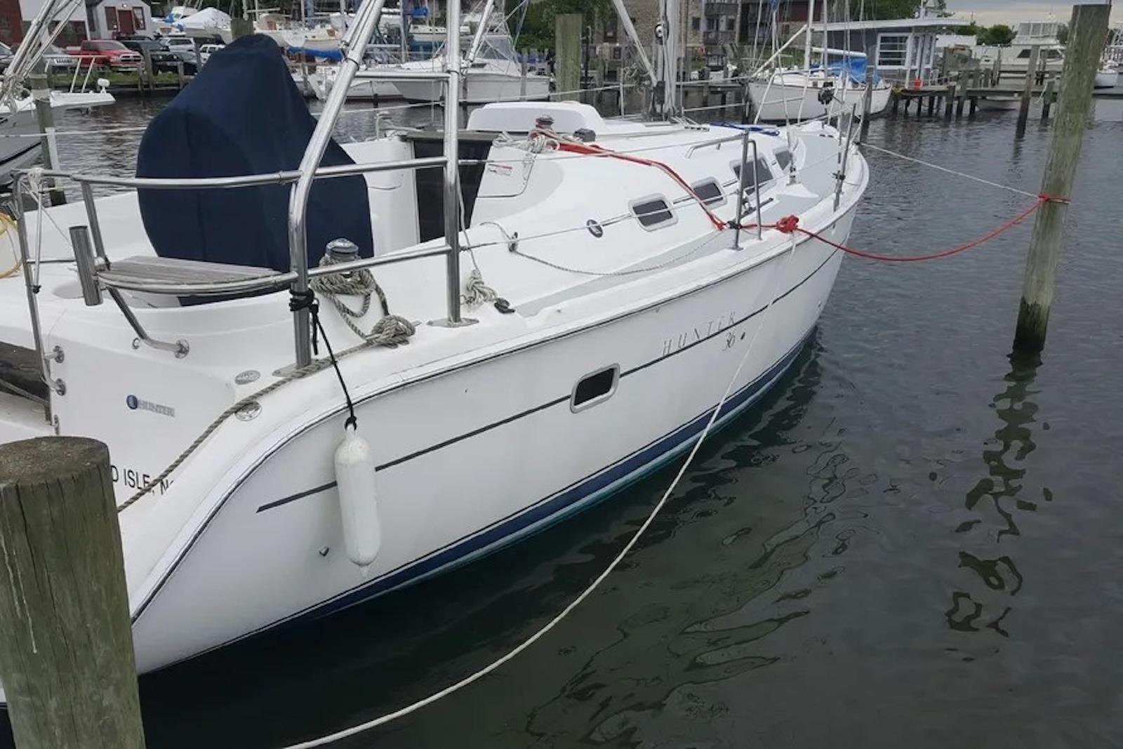 2006 Hunter 36