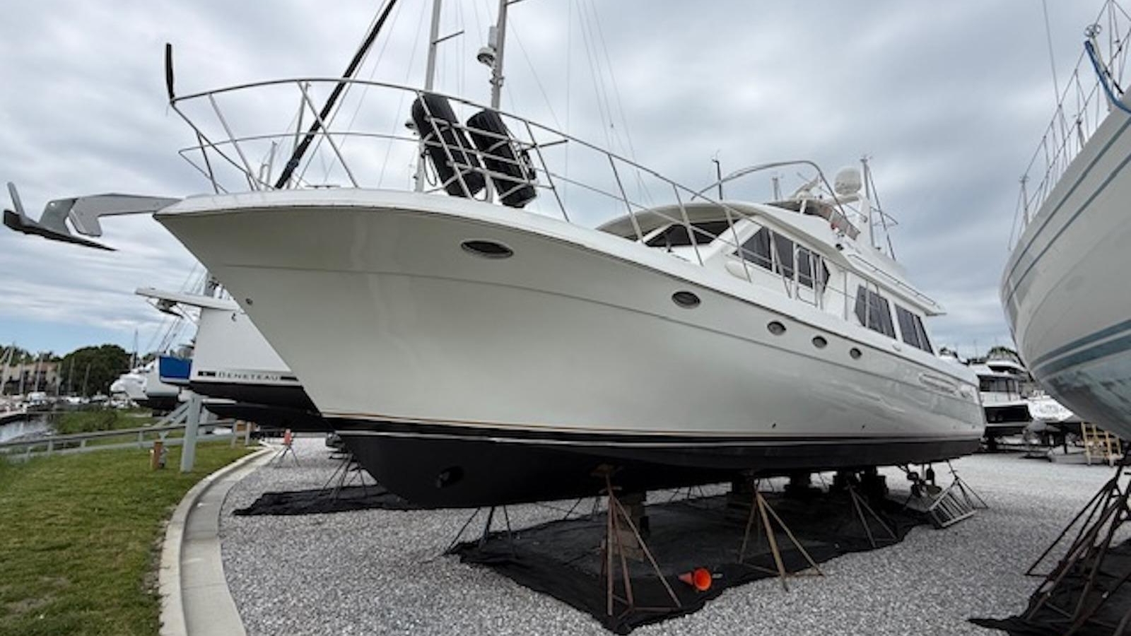 2006-navigator-53-extended-deckhouse-power-10171571-20260507123058484-2.jpg