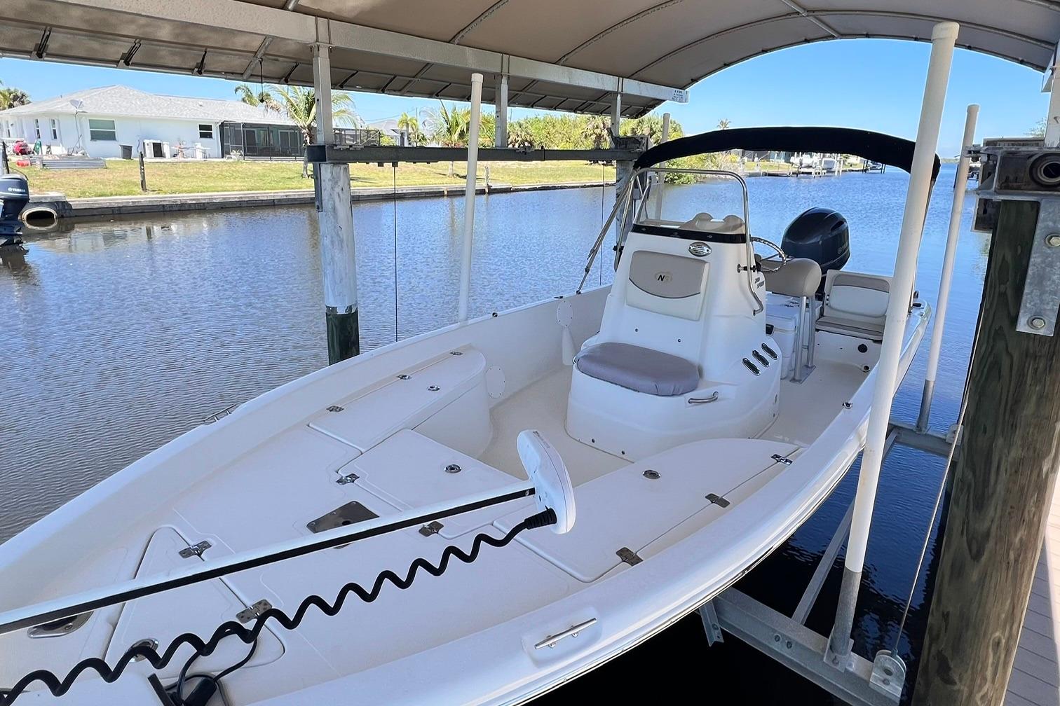 2016 NauticStar 2110 Sport