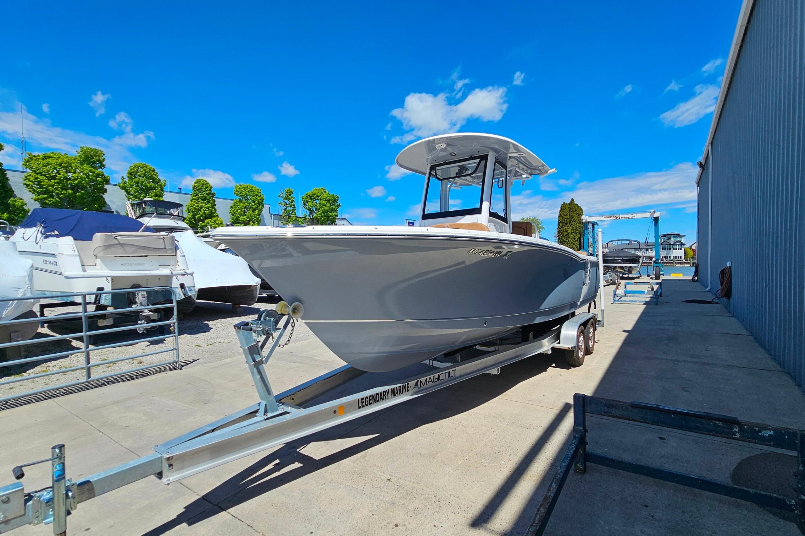 2021 Sea Hunt Ultra 255 SE
