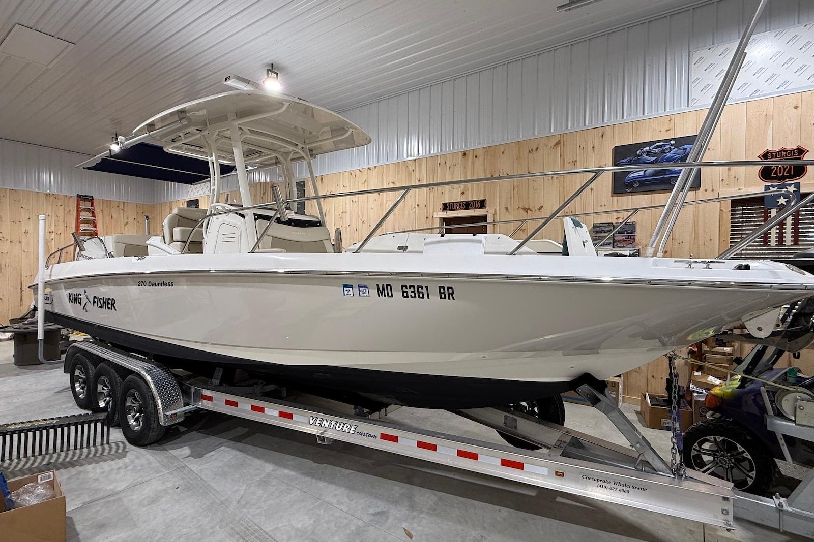 2022 Boston Whaler 270 Dauntless
