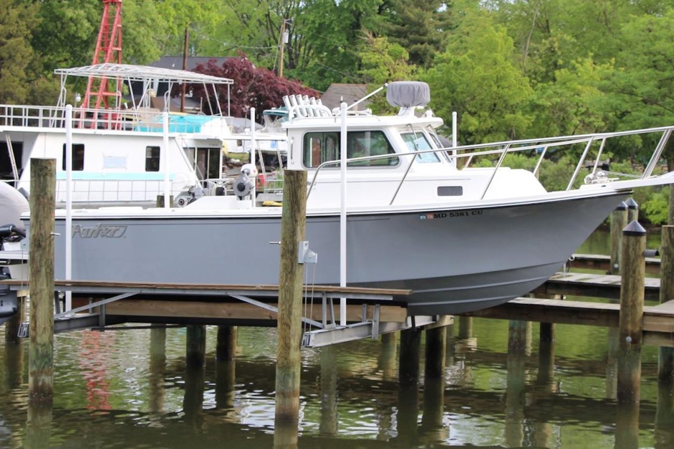 2023 Parker 2320 Sport Cabin
