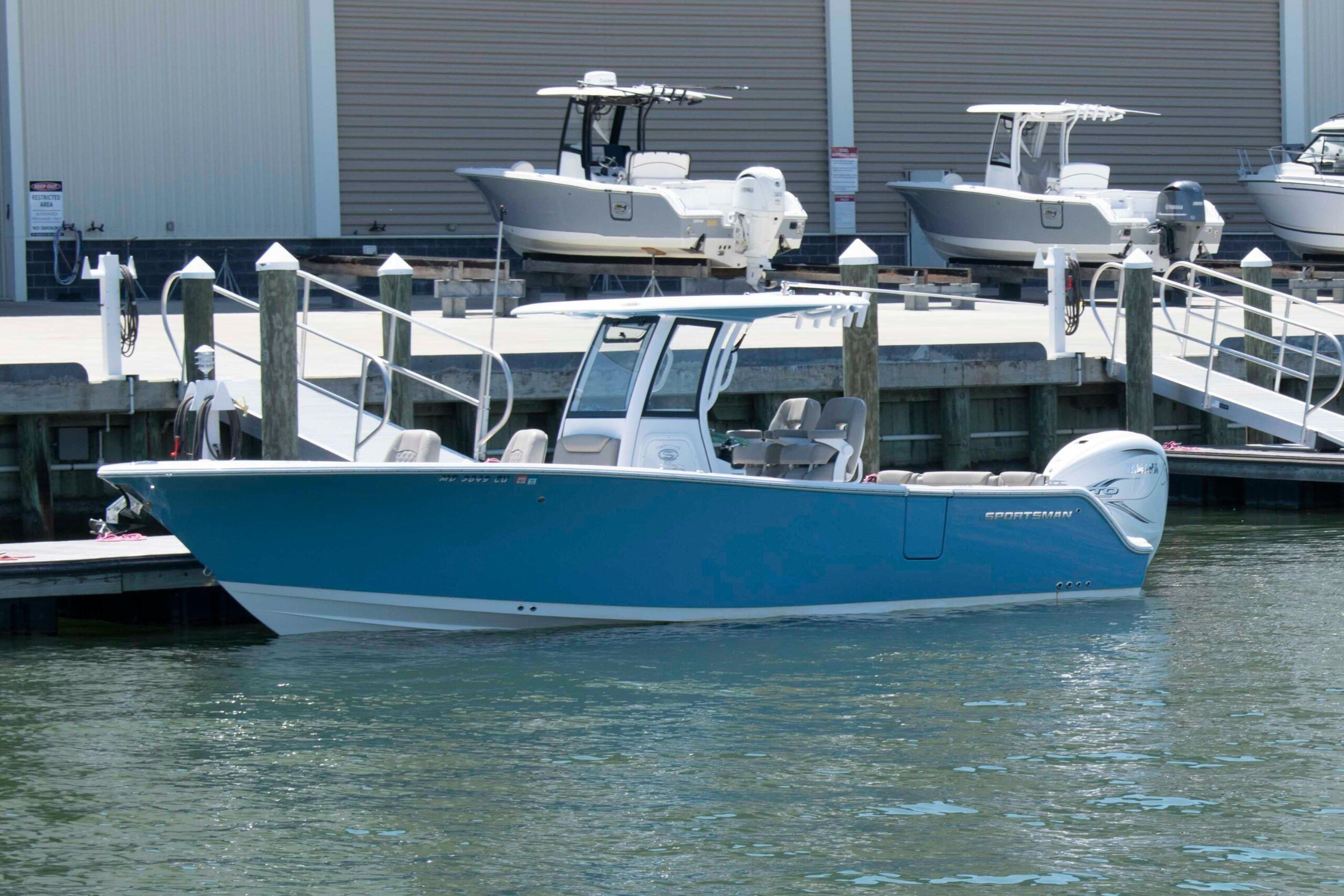 2023 Sportsman Heritage 261 Center Console