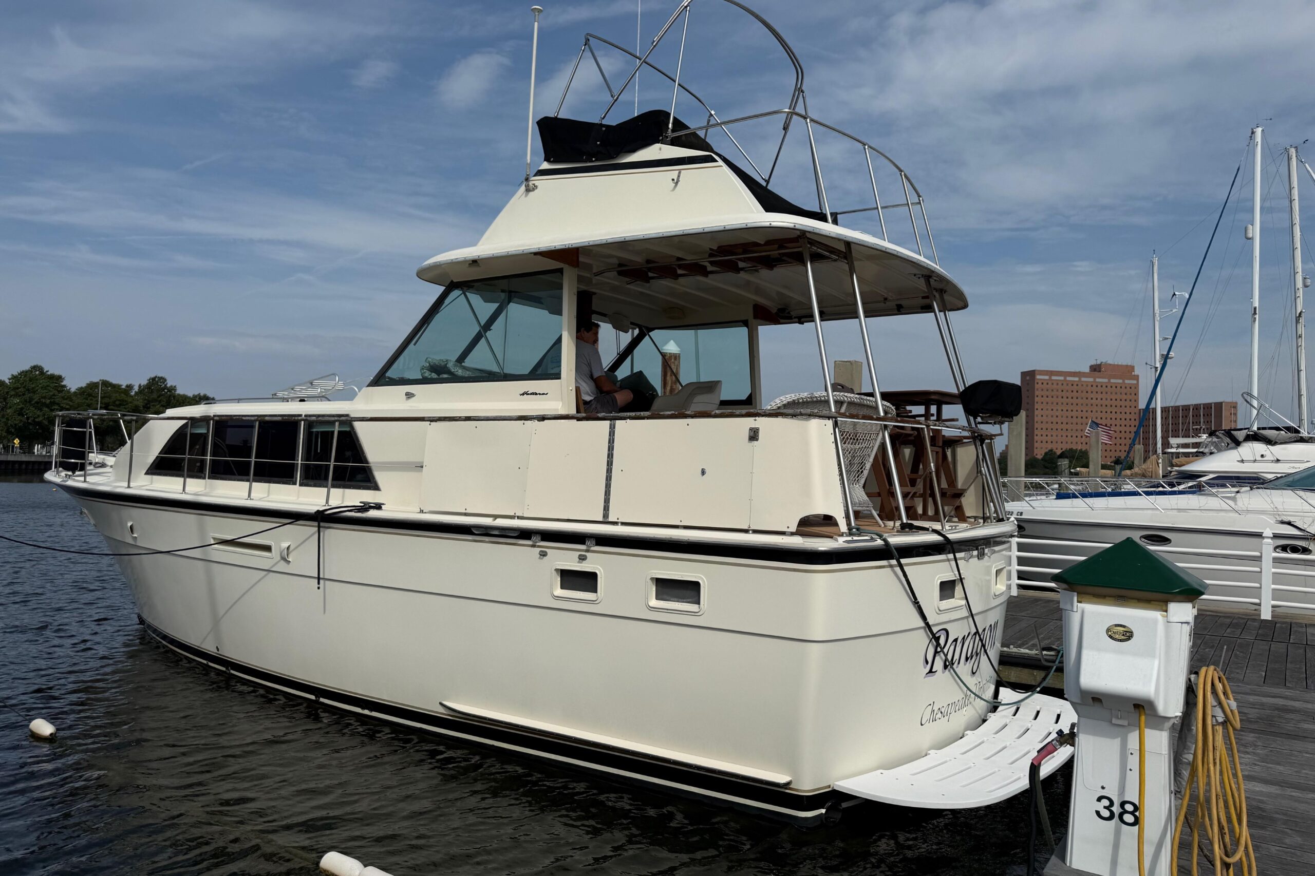 1981 Hatteras 43 Motor Yacht