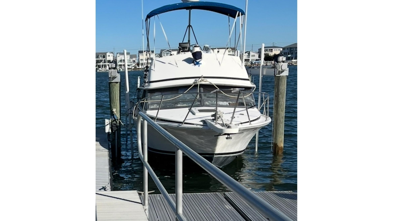 1989-bertram-28-flybridge-cruiser-power-10219904-20260615084944937-1.jpg