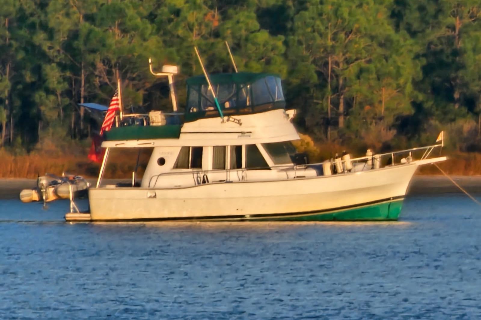1997 Mainship 350 Trawler