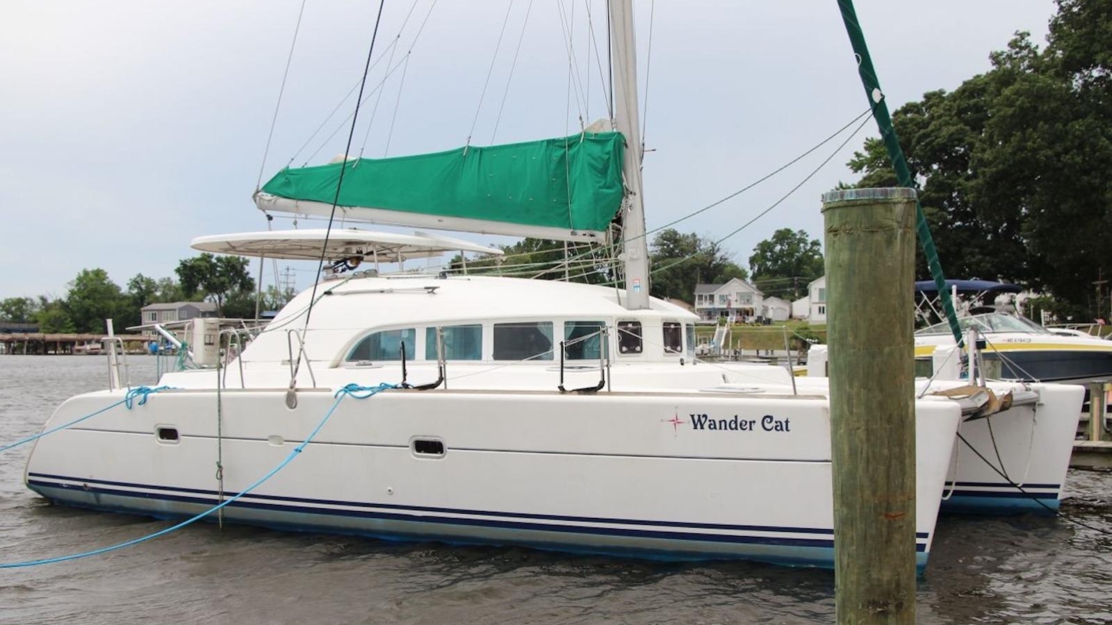 2004-lagoon-380-sail-10226597-20260620054807992-1.jpg