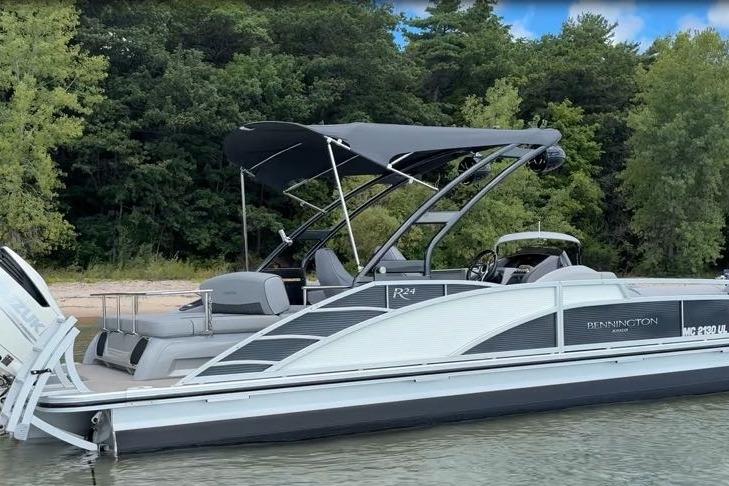 2020 Bennington R 24 RTSBA