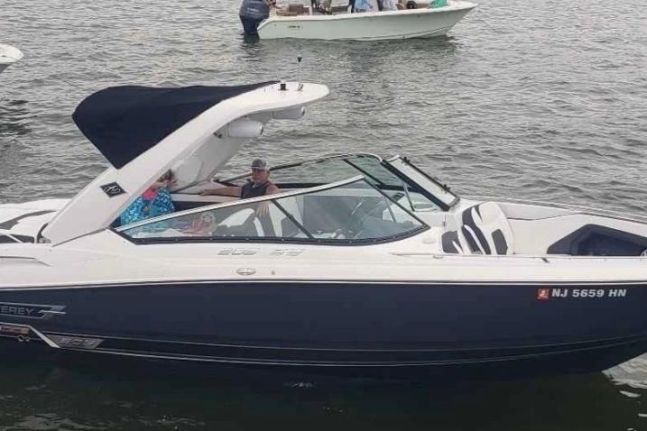 2021 Monterey 305SS Super Sport