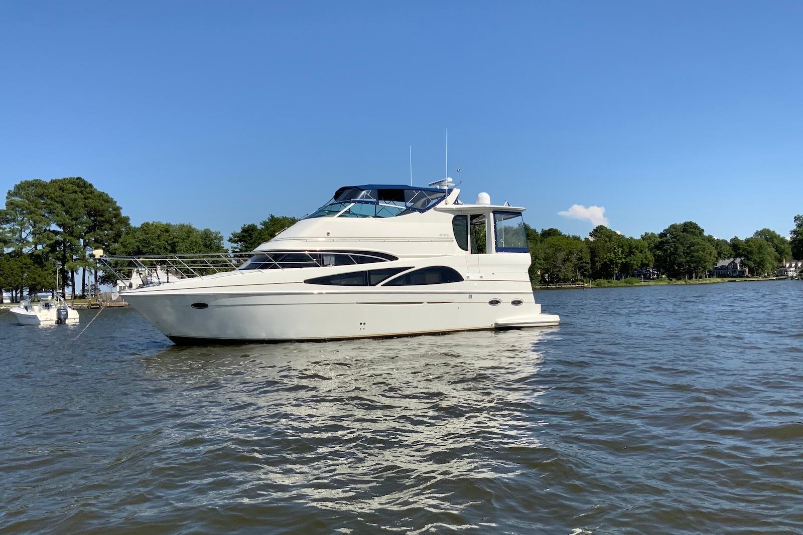 2005 Carver 466 Motor Yacht