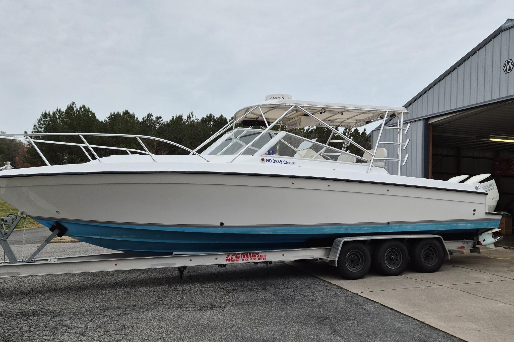 2009 Contender 35 Side Console