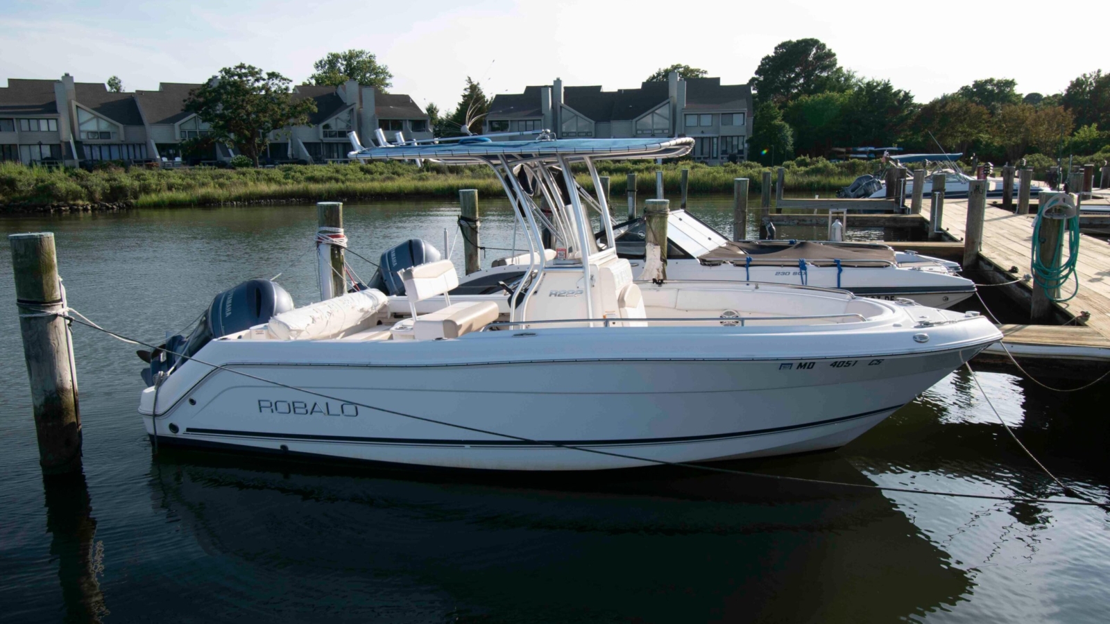 2016-robalo-r222-center-console-power-10229125-20260710025331538-2.jpg